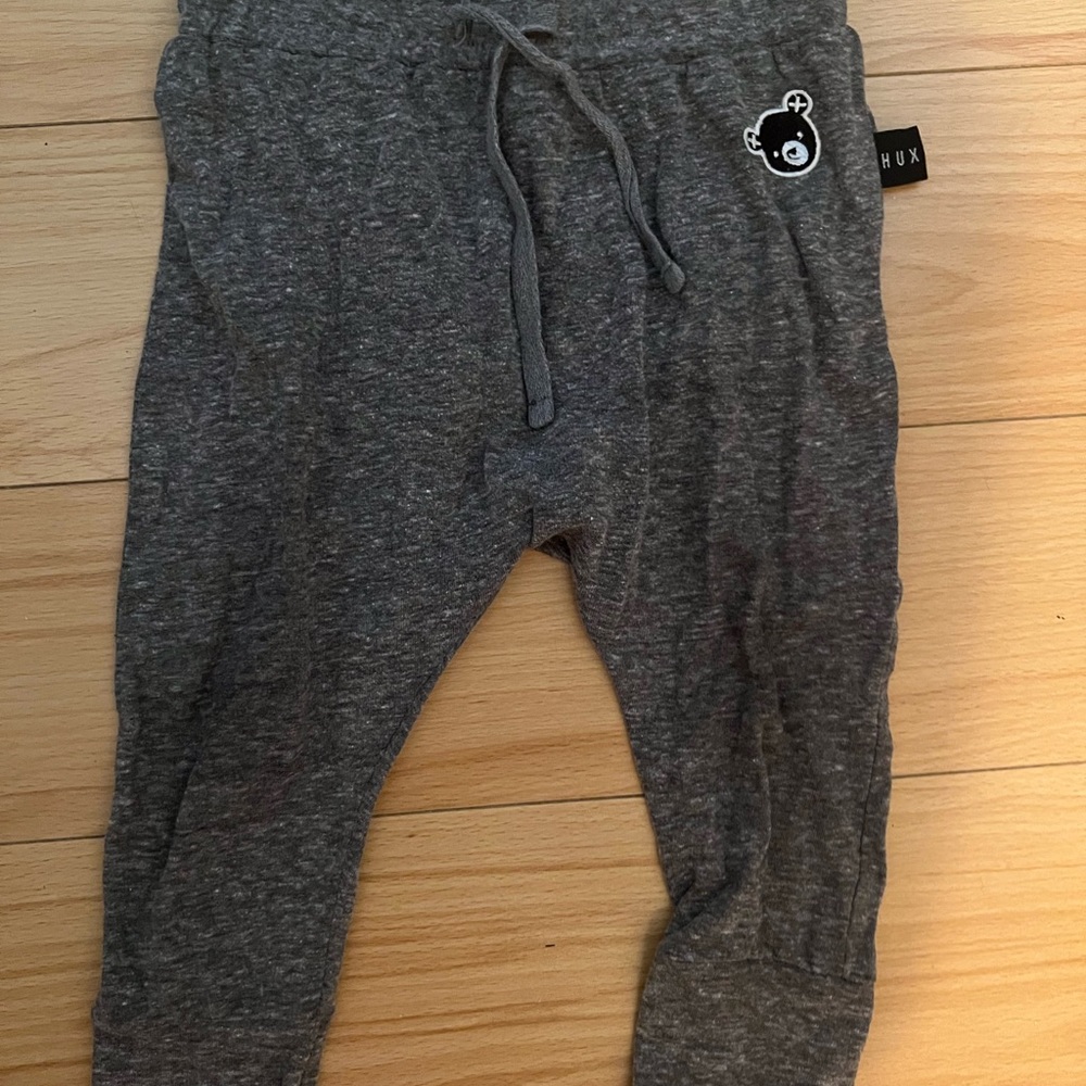 Huxbaby size 2 grey thin pants. So comfy